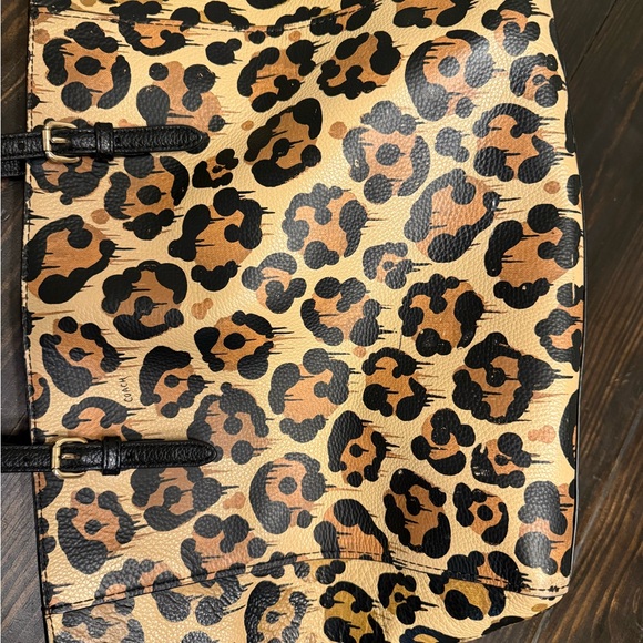 Coach bag - wild beast leopard print Gary baseman turn lock - Picture 9 of 16